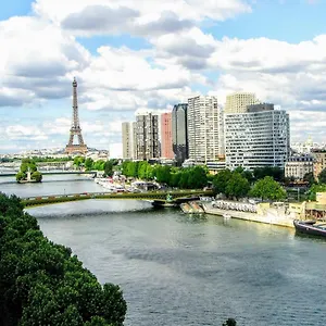 Apartamento Eiffel Tower Penthouse, París