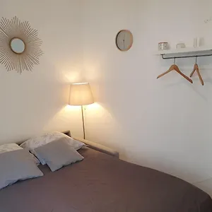 Apartamento Sweet Champs Elysées, París